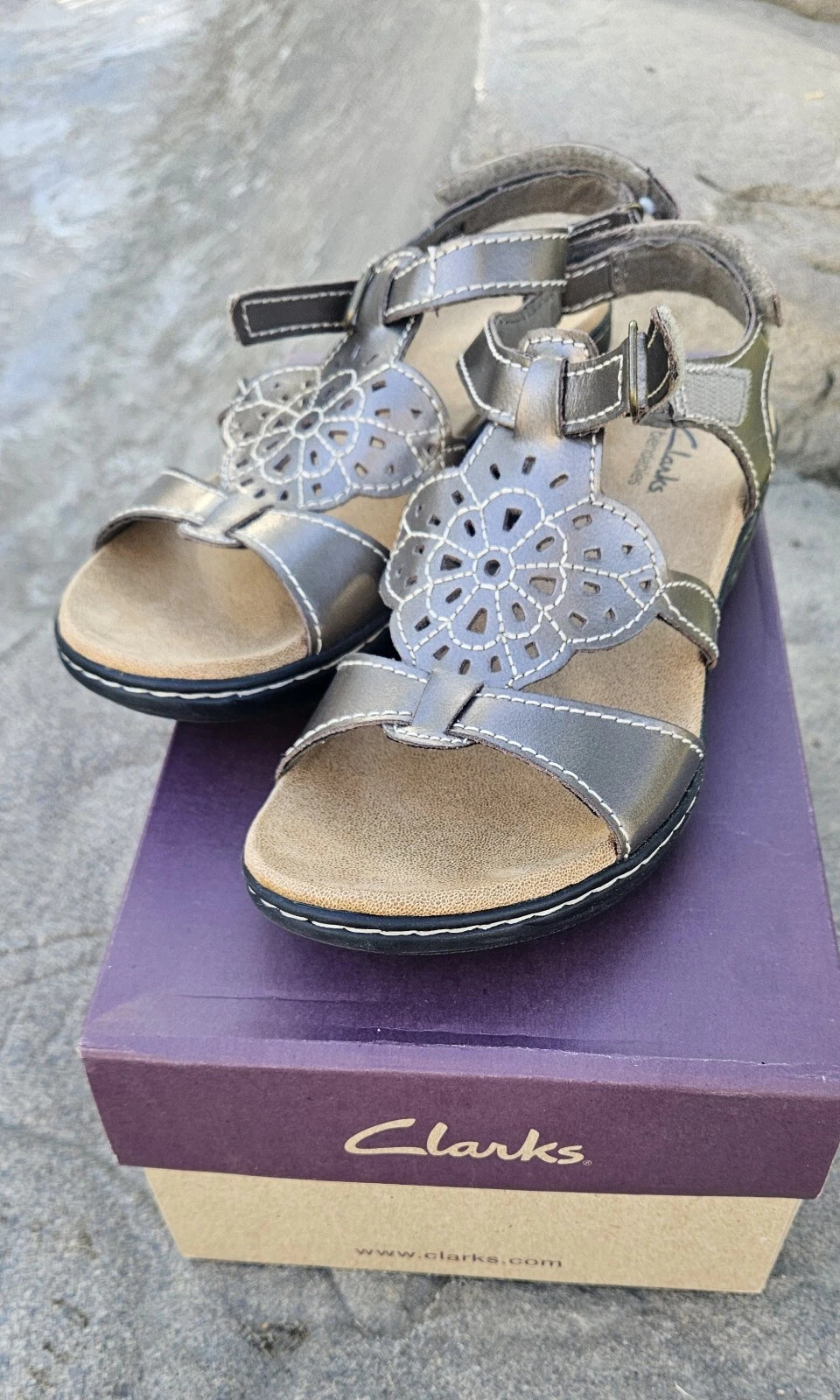 Sandali Clarks pieghevoli cinturino tacco bronzo pelle donna taglia 9M