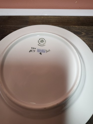 VTG ROYAL COPENHAGEN "HENRIETTE" 7 5/8" SALAD 8514, 6 1/4" BREAD 8553 PLATES - Picture 9 of 10