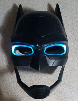 DC Batman Talking Light Up Mask w Voice Changer  10.5''H