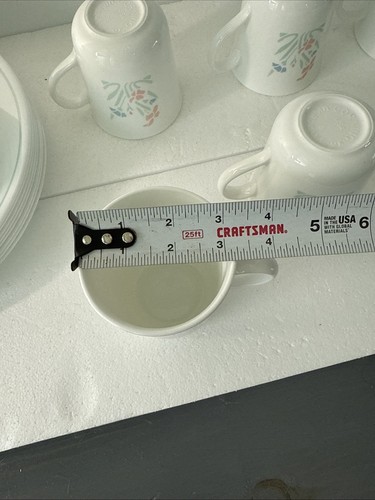 28 Piece Corning Corelle STENCIL GARDEN 8 Dinner 8 Salad Plates 8 Cups 4 Bowls - Picture 6 of 22