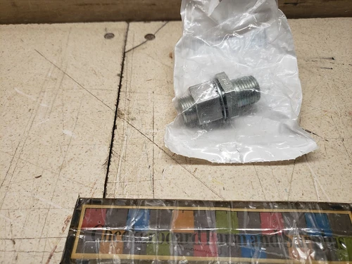 NOS Eaton Bulkhead Coupling 1/2" x 1/4" W05498 88096 10552822 4730011062453