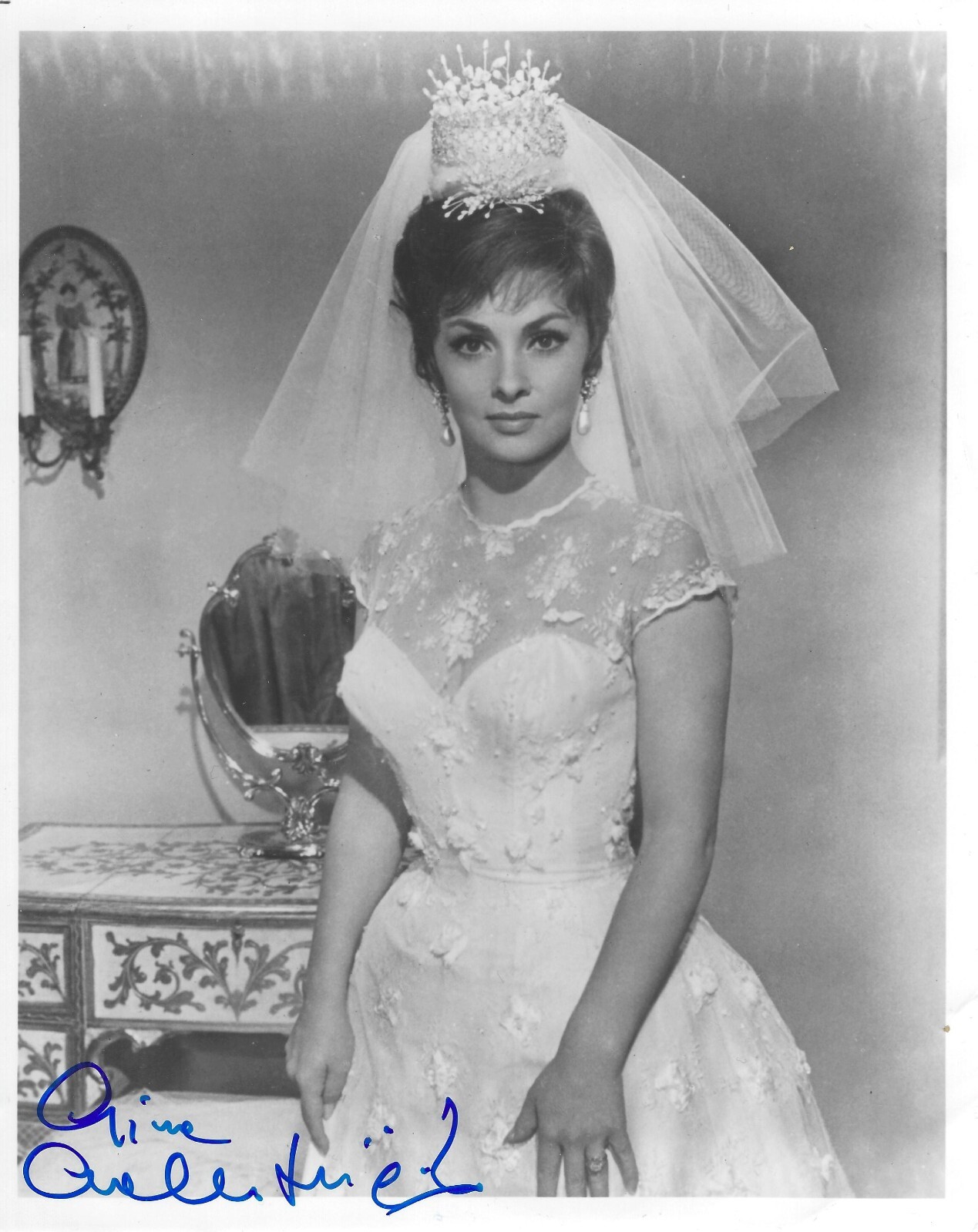 GINA LOLLOBRIGIDA SIGNED 8x10 VINTAGE PHOTO 2  UACC & AFTAL RD AUTOGRAPH