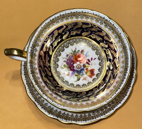 Vintage Hammersley Queen Anne Heavy Gold Footed Cup & Saucer; SIGNED - Picture 4 of 13