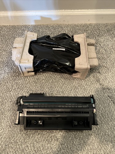 Brand New HP 05A CE505D Dual Pack Black Toner Cartridge, one with bag - Picture 2 of 2
