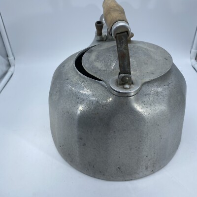 Vintage GRISWOLD Colonial Design Cast Aluminum Tea Pot Vintage GRISWOLD Colonial Design Cast Aluminum Tea Pot