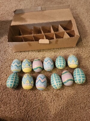 Vintage 1987 Handcrafted Handpainted Lillian Vernon 12pc Wooden Easter Eggs