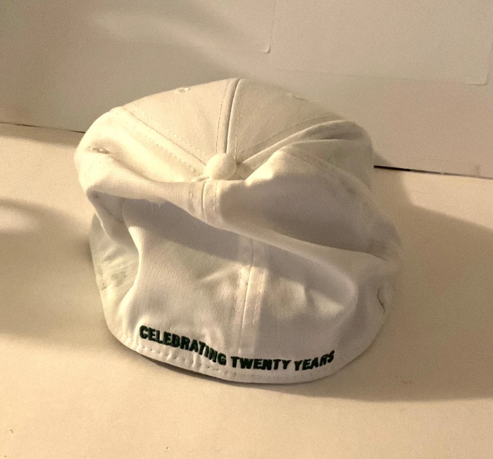 Gorra de béisbol Newcastle 1999-2019 blanca buen estado gran regalo. AU-254 Foto 3 de 4