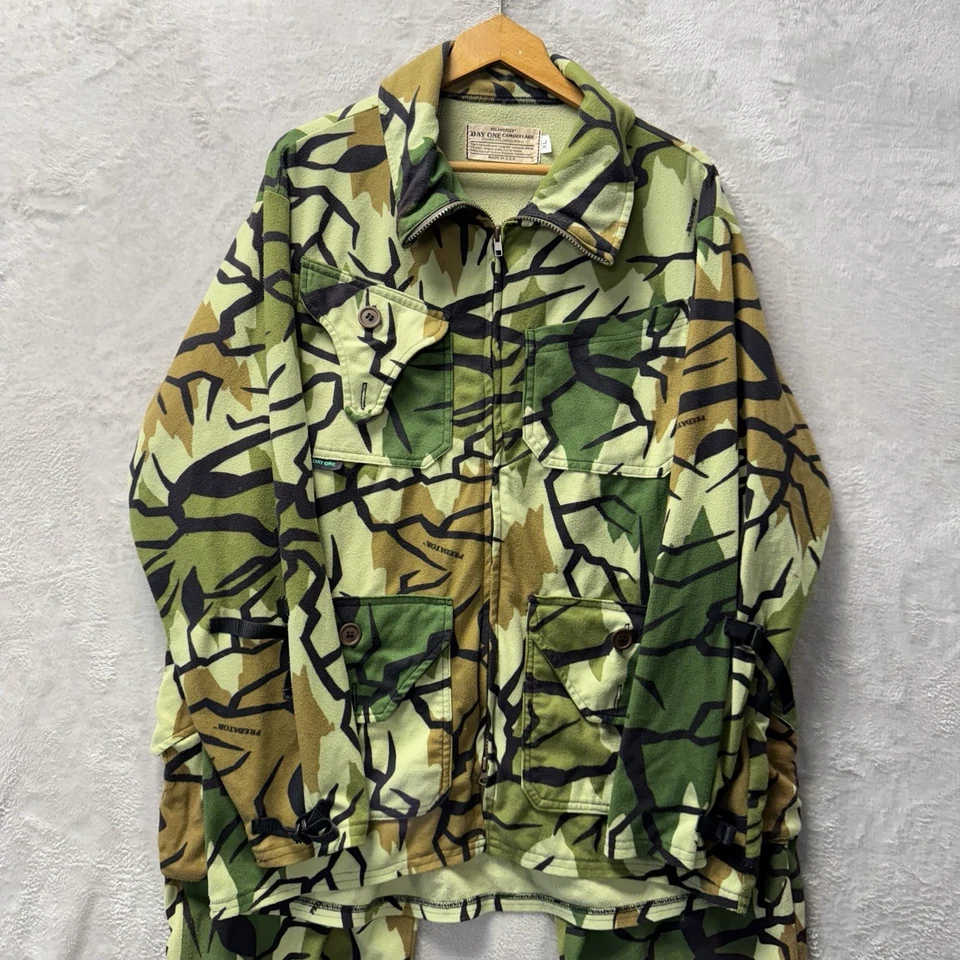 Day One Camouflage Predator Polar Fleece 2 Piece Shirt Pants XL USA Hunting Rare - Image 2 of 4