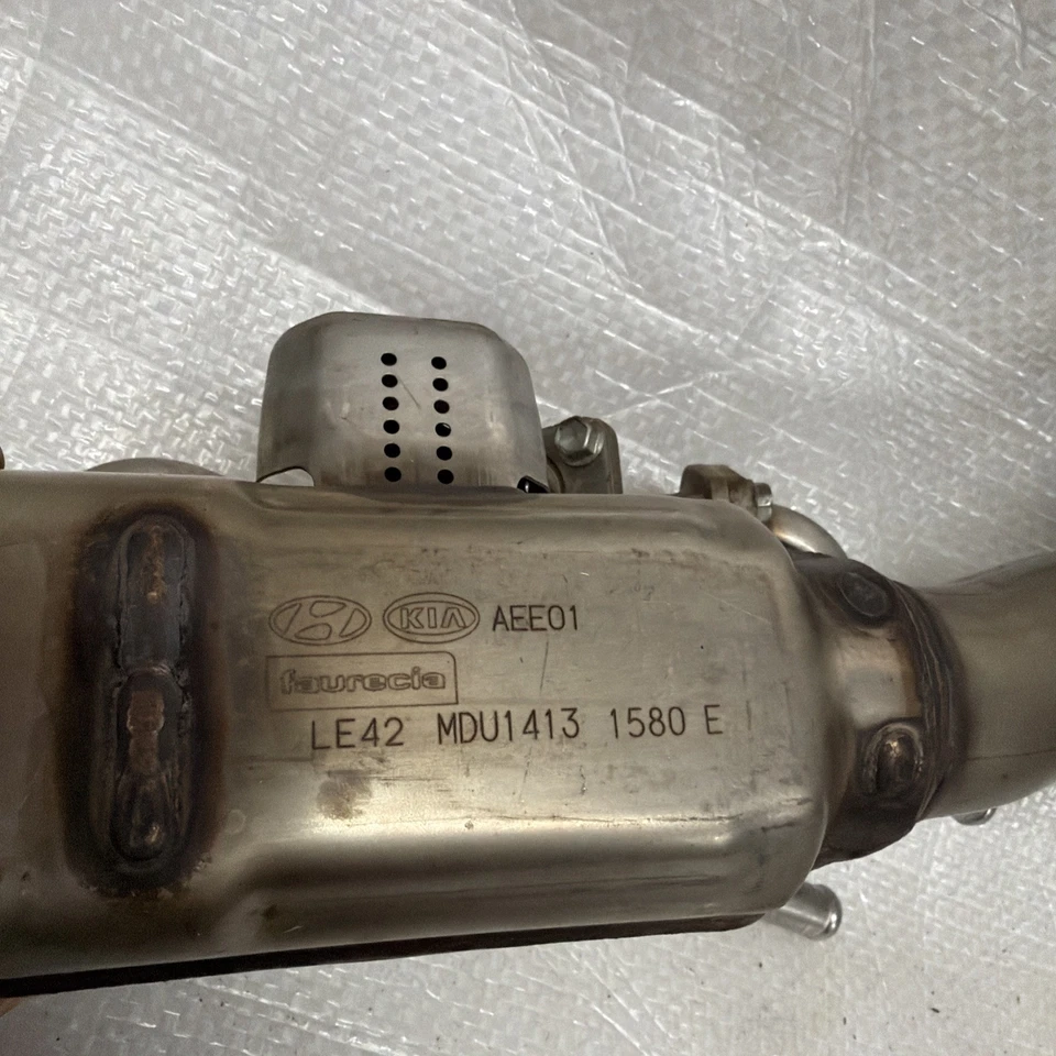 Conjunto de tubo central Hyundai Ioniq 2017-2022 28601-G2200 repuesto de fábrica OEM Foto 3 de 4