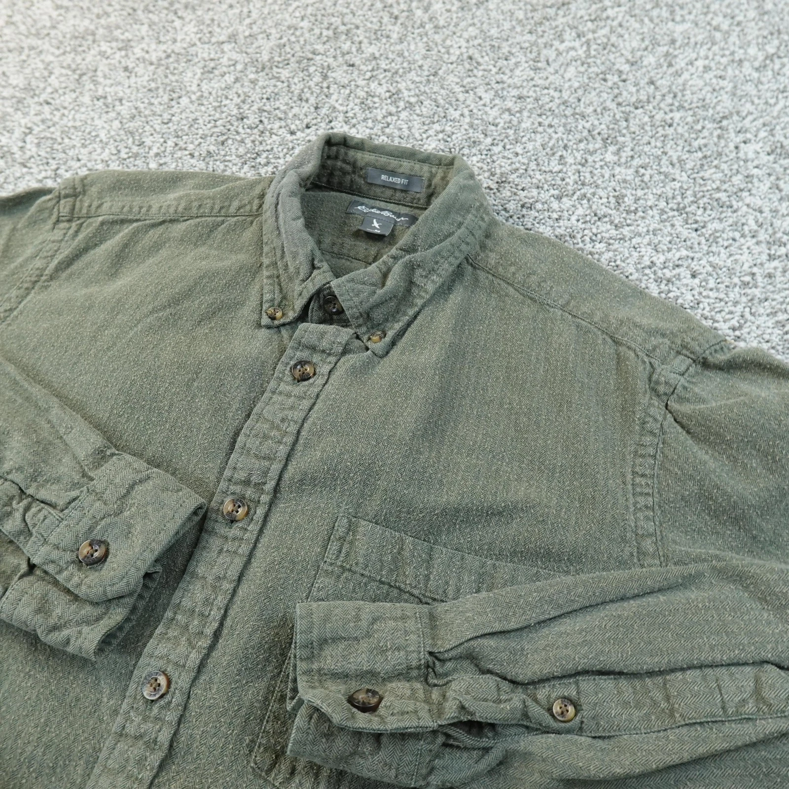 Eddie Bauer Shirt Mens M Green Herringbone Flannel Button Up Long Sleeve Outdoor