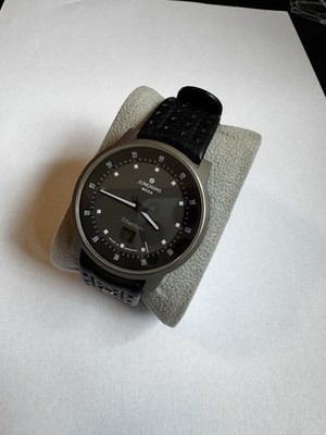 Junghans Mega Titanium Funkuhr Herren   Titan, Saphirglas, Lederarmband