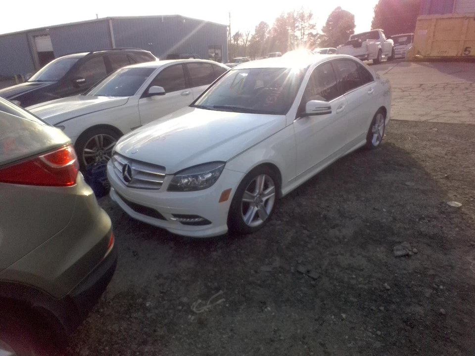 Б/у стекло панели крыши подходит: 2011 Mercedes-Benz Mercedes c-class 204 тип C250 Sd - Изображение 3 из 4