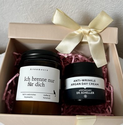 Dr. Scheller Tagescreme 50ml + Sojawachskerze Kaffee Karamell Geschenkset Neu