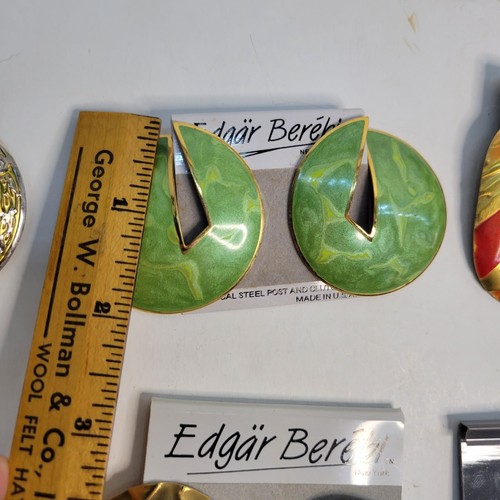Vintage Berebi Earring Lot of 6 Berebi Gold Tone Enamels Posts and Clip Nos - Picture 11 of 17