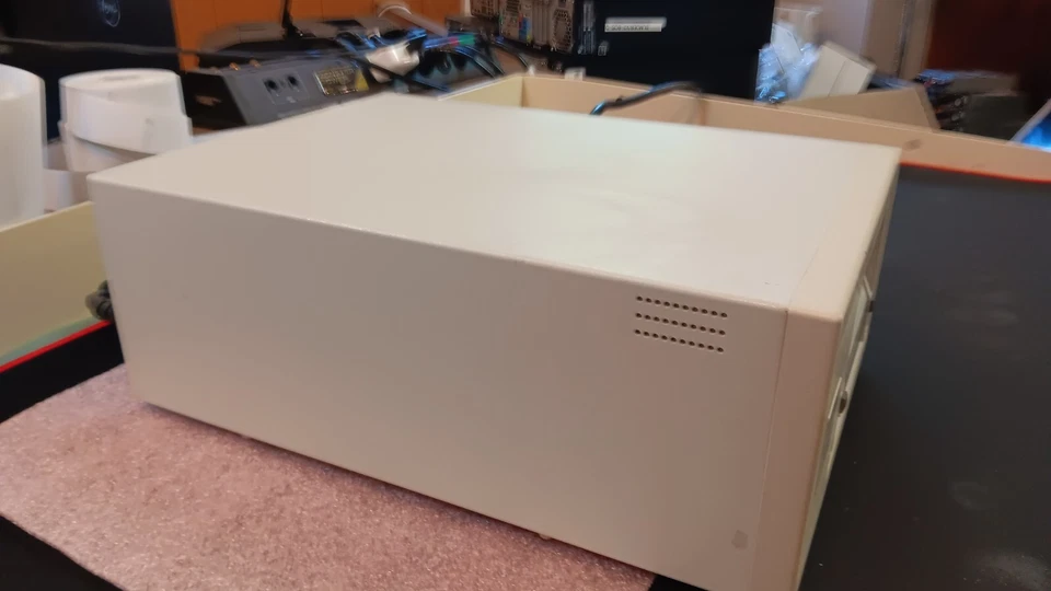 HP SureStore DLT 40 C1579A 30-60066-01 External Tape Drive - Image 4 of 4