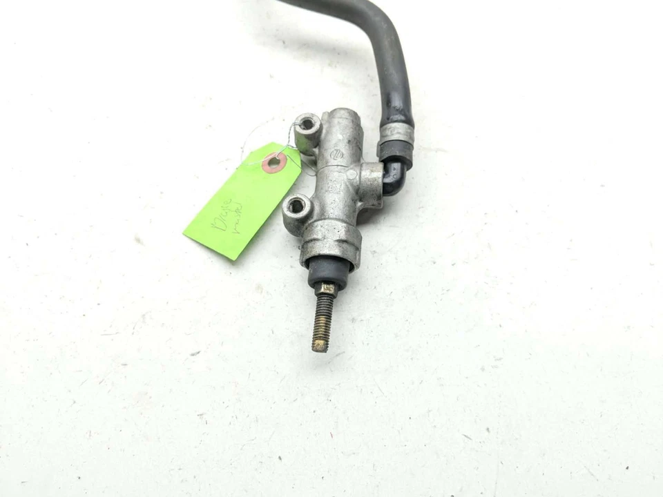 04 05 Cilindro maestro freno trasero Kawasaki Ninja ZX10 ZX10R Foto 4 de 4