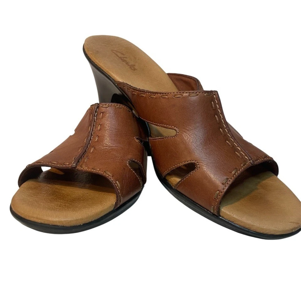 Zuecos/mulas Clarks de cuero marrón para mujer - estilo cómodo sin cordones talla 10 Foto 2 de 4