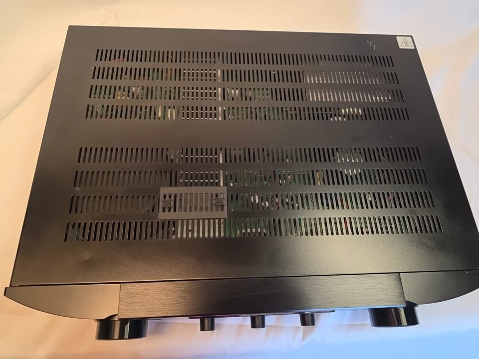 Marantz PM6005 Stereo Integrated amplifier DAC Audio W/ Remote - Image 4 of 4