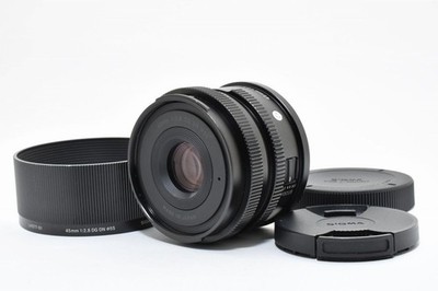 Sigma 45mm F/2.8 DG DN Sony E Mount Compact Prime Excellent Condition