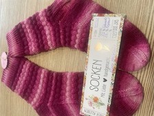 Handgestrickte Socken Gr. 40/41, 75% Schurwolle, 25% Polyamid