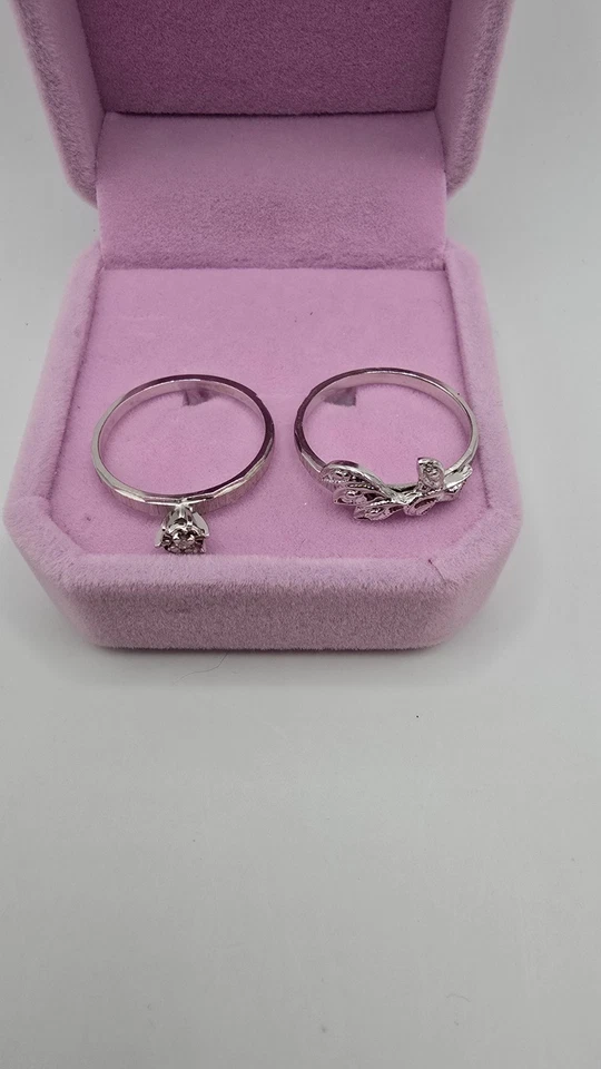 14k gold wedding band set with diamond new in case w/ 2 interlocking pieces - Image 3 of 4