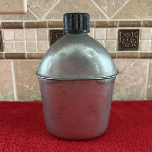 WWII WW2 US Military Steel Canteen Dated 1945 G.P.&F. Co.