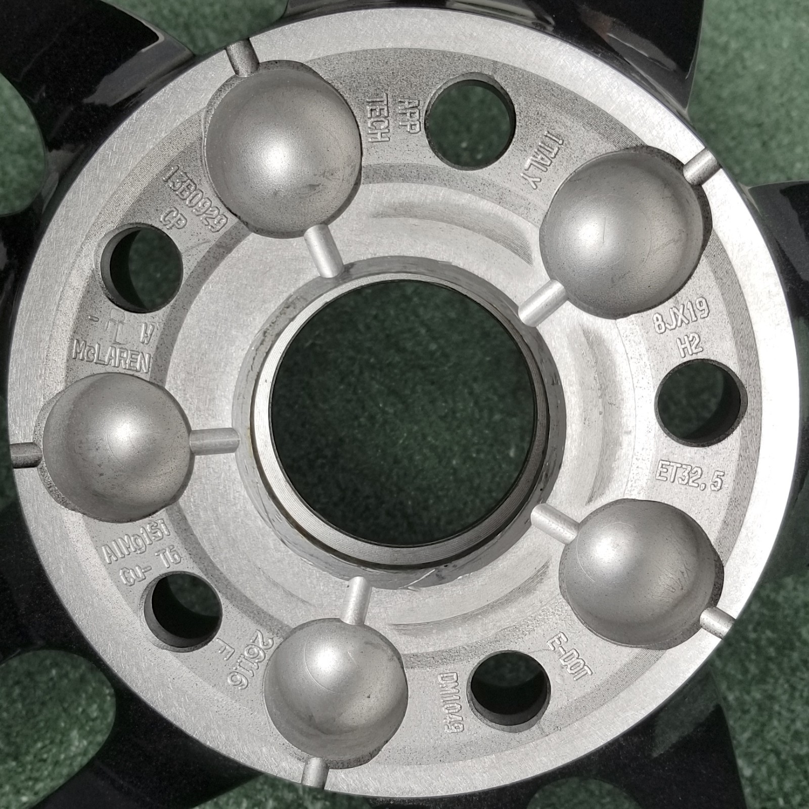 McLaren 570GT FRONT Wheel P/N 13B0929CP