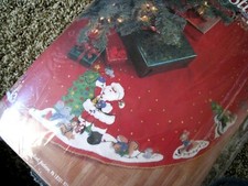 BUCILLA Felt Applique Christmas TREE SKIRT Kit,SANTA AND WOODLAND FRIENDS ,33586