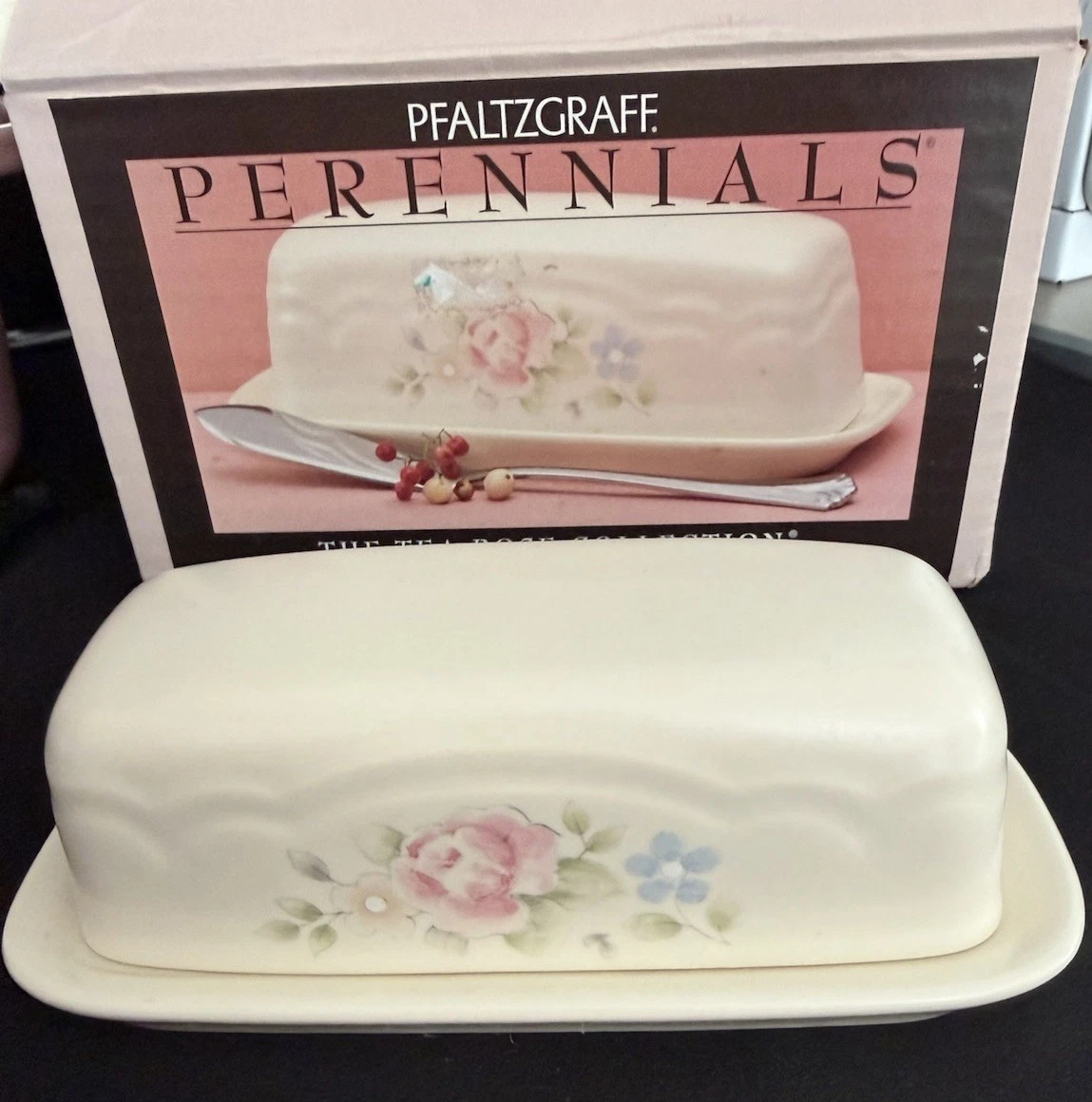 Vintage Phaltzgraff Tea Rose Covered butter Dish With Box In New condition.