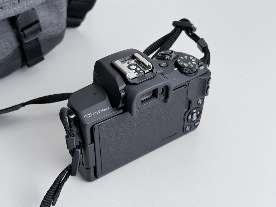 Canon EOS M50 Mark II body housing - 1000 shots - Image 4 of 4