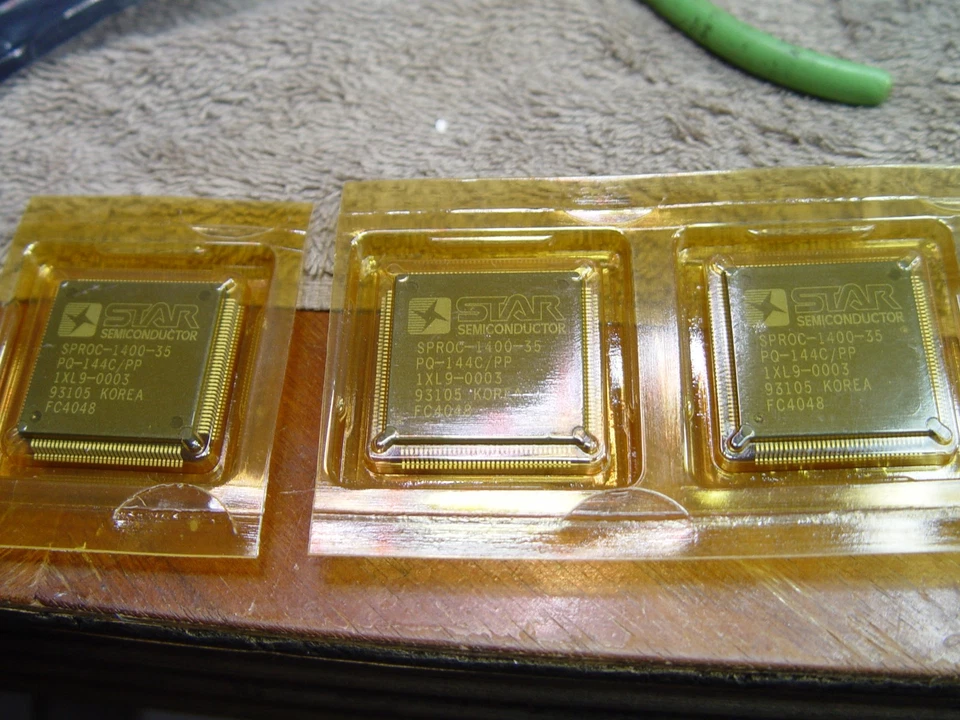 Semiconductor estrella (1 pieza) SPROC-100-35 MPU 144 pines pq-144c/pp 1xl9-003 fc4048 Foto 2 de 2