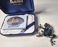 Ariki NZ  Palladium Plated Frog Brooch with Paua Shell insert