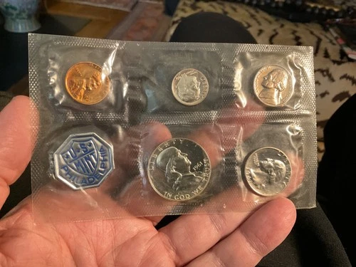 1961 US Proof Coin Set, Philadelphia, Three Silver Coins Plus Nickel and Penny