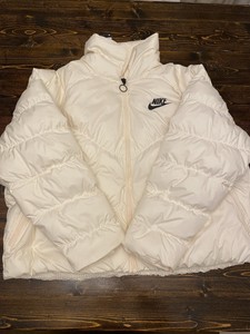 nike white puffer
