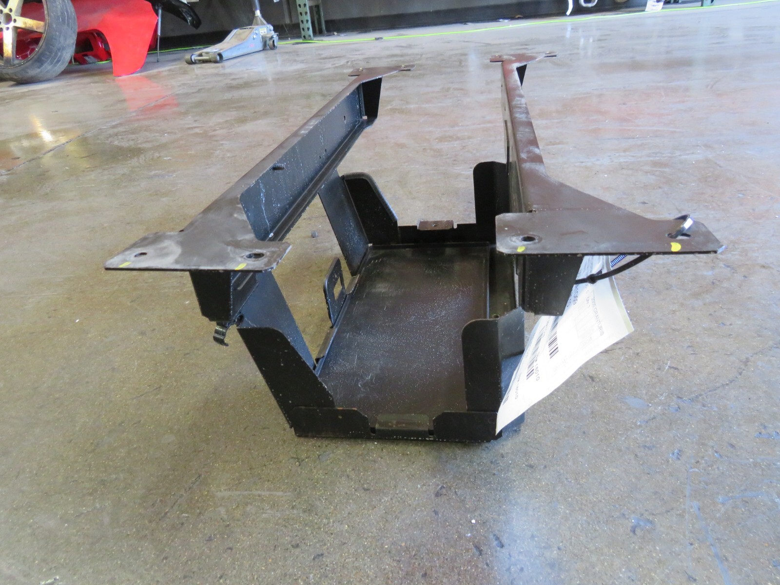 Maserati Granturismo, Battery Tray Bracket, Used, P/N 229262