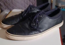 Apt. 9 Synthetic Leather Size 11 M Black Low-Top Sneakers.