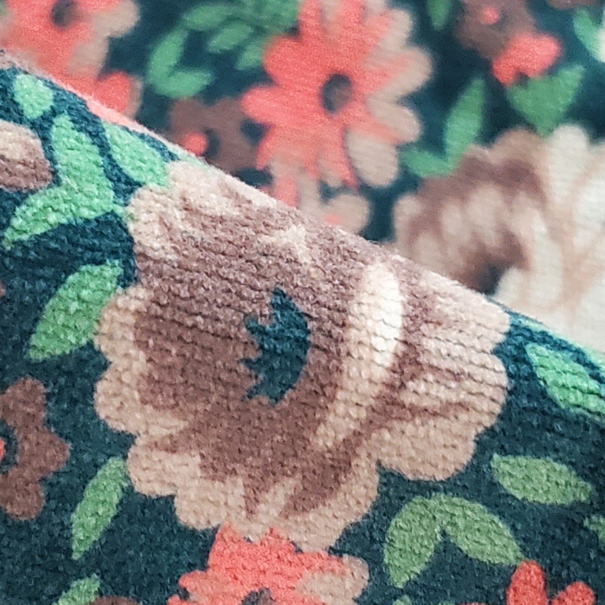 Vintage Very Fine Pinwale Floral Corduroy Flowers on Green