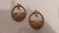 VNTG 1987 Pair of Gold Burwood Plastic Basket Wall Pockets/Flower Baskets (D15)