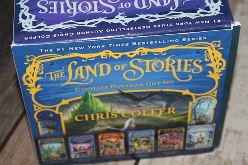 The Land of Stories Complete Paperback Gift Set FREE SHIPPING! - Bild 4 von 5