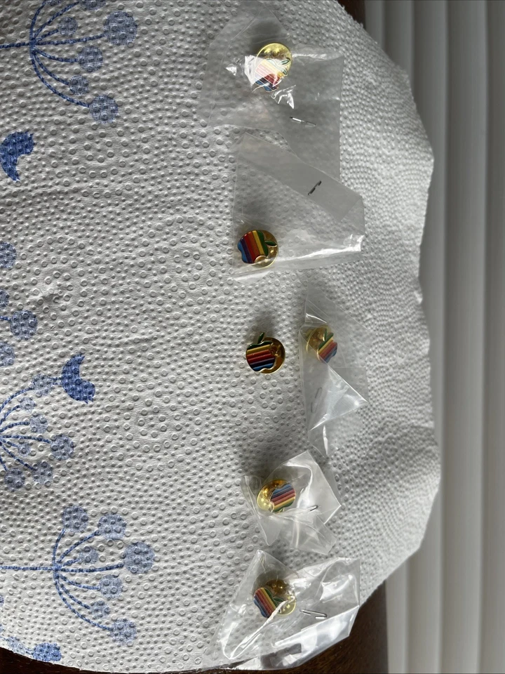 apple retro pin 6 Mal - Bild 4 von 4