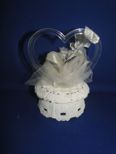 New Wilton "Floral Flirtation Wedding Cake Topper with Blue Floral #103-4220 - Picture 3 of 8