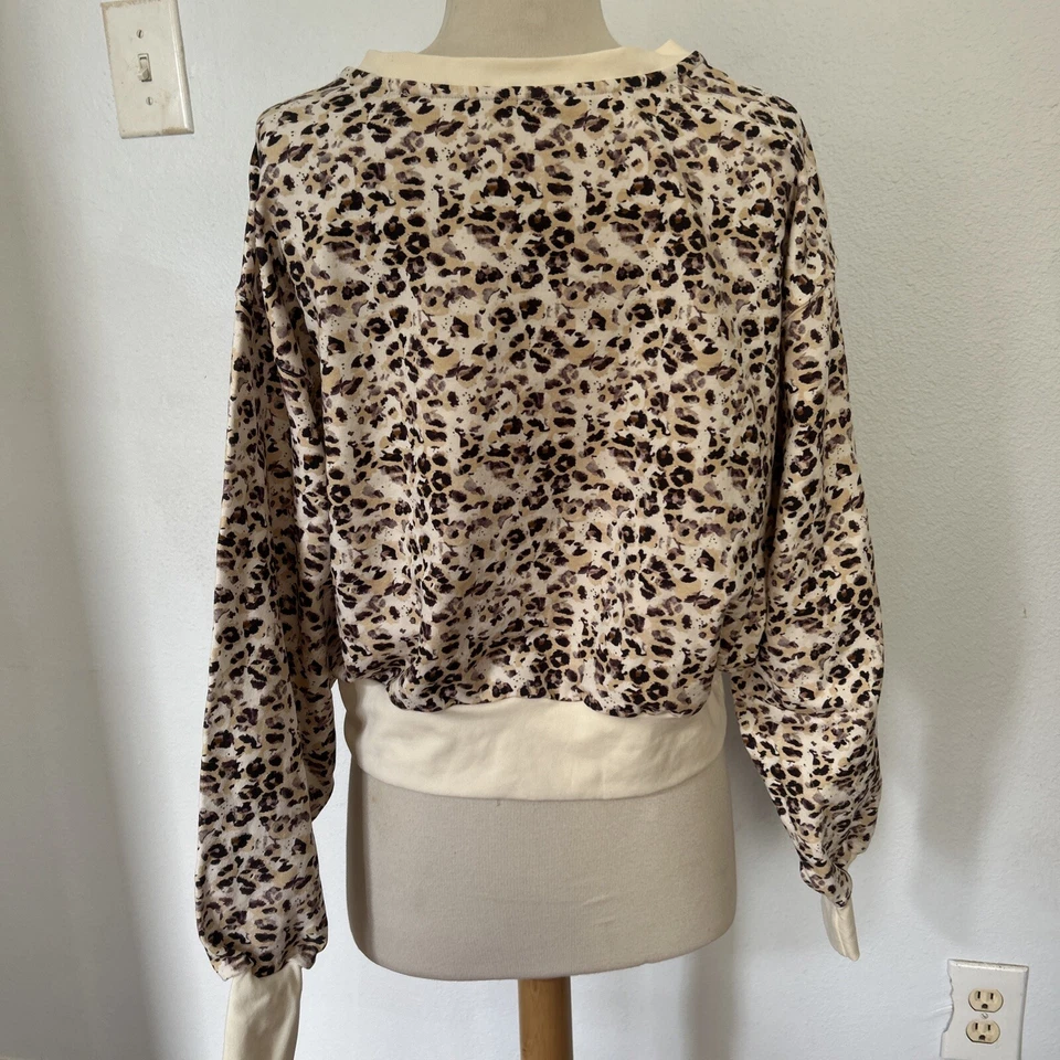 Blusa corta DYI para mujer con estampado de animales grande manga dolman Foto 4 de 4