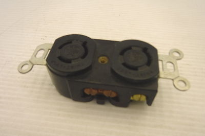 HUBBELL NEMA L11-15R TWIST- LOCK DUPLEX RECEPTACLE 10/15A 250/125V