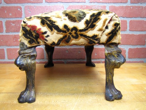 Antique Lions Head Cast Iron Foot Stool Rest Stand Small Bench Step Fabric Top - 第 4/12 張圖片