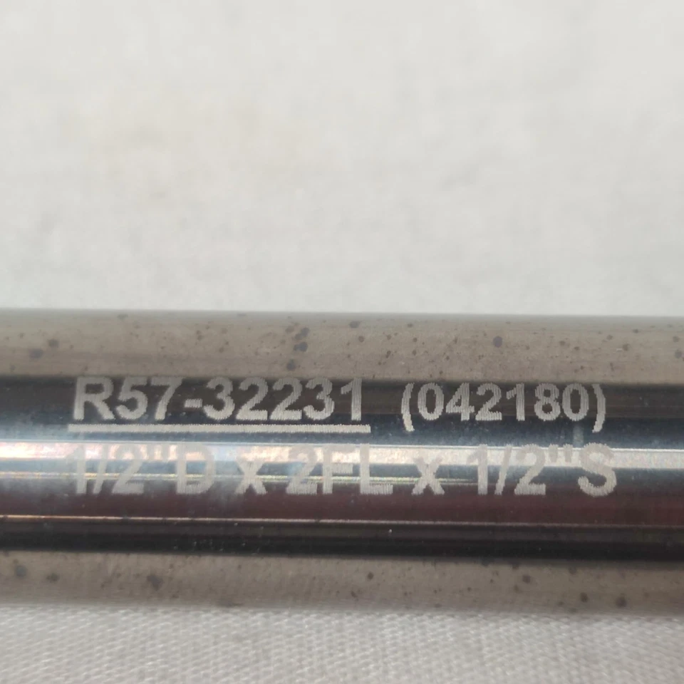 Lote de 2 Rectificado Profesional R57-32231 2 Flautas Espiral de Corte Abajo. Foto 3 de 4