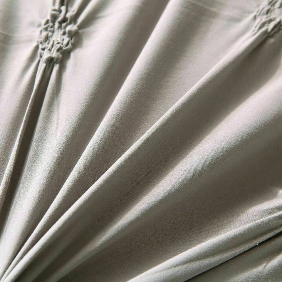 3-Pieces Pinch Pleat Pintuck Style Comforter Set All Season Queen King Bedding - Image 4 of 4