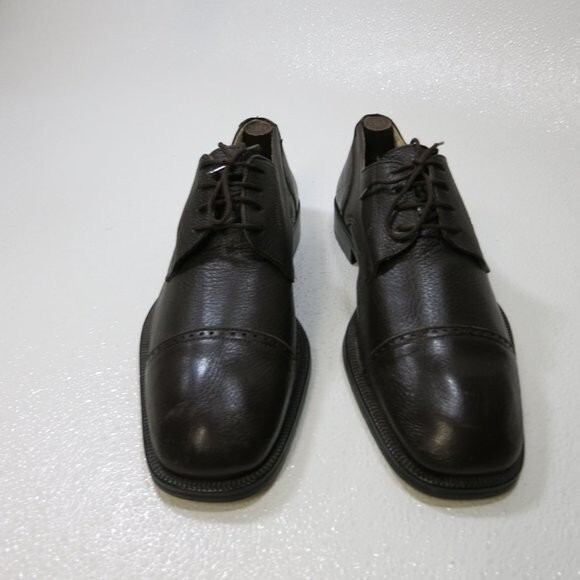 Lavoro Artigianale Pebbled Grained Leather Cap Toe Oxfords  display picture 1