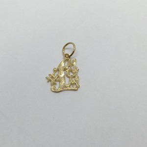 number one mom pendant