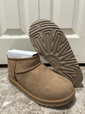 UGG Australia Classic Ultra Mini Boot - Beige (1130750K) Size 6 FAST SHIPPING