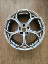 Alfa Romeo Giulia Quadrifoglio 19" front wheel